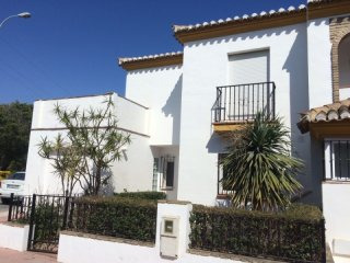 4 bedroom, 2 bathroom Villa, (build 158..