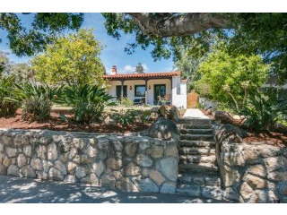 3 bedroom House For Sale: 2328 State..