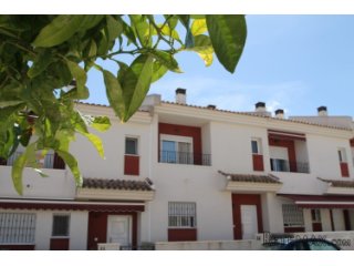This beautiful spacious terraced house located on the east..