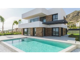 V1592 - New Construction High Quality..