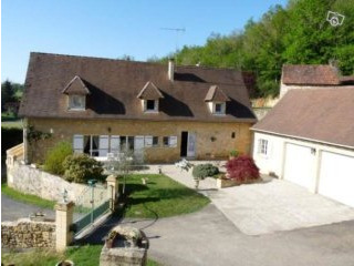 Close To Domme And Sarlat, This Plot..