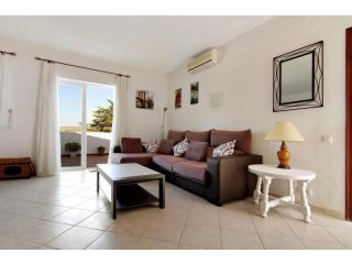 Well presented one bedroom apartment..
