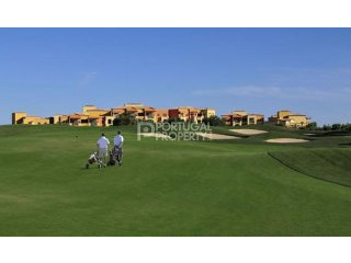 Luxury Apartment Overlooking Golf Course