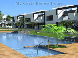 New Build Apartments Located In El Raso