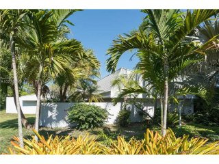 4 bedroom House For Sale: 16921 SW 80th..