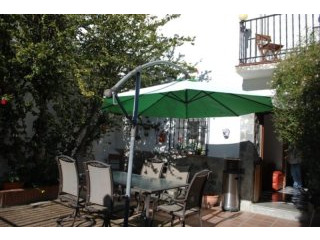 3 bedroom, 1 bathroom Townhouse, (build..