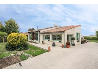 Modern Three Bedroom House With Pool
