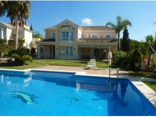 Villa for sale in Las Chapas Playa..