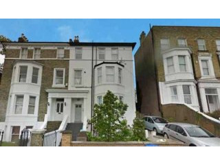 3 bedroom, Flat house for sale