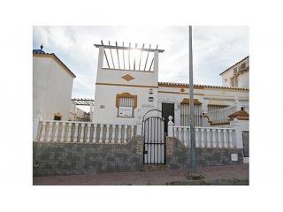 A 2 BED BUNGALOW WITH SOLARIUM