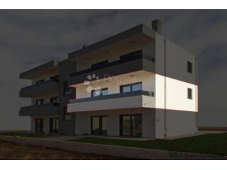 Atraktivan 2-soban stan na prvom katu, Umag okolica