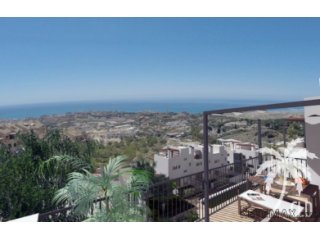 Exclusive homes in Benalmádena with stunning sea views from..