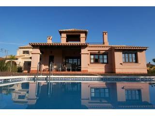 LUXURY VILLA WITH PRIVATE POOL