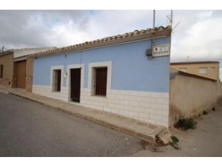 Raspay - End Of Terrace Village House