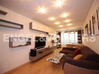 Refurbished Modern Apartment On The..