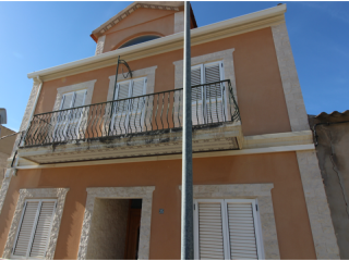 Excellent Value Large Village House La..