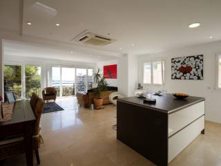 Apartment with fantastic views in..