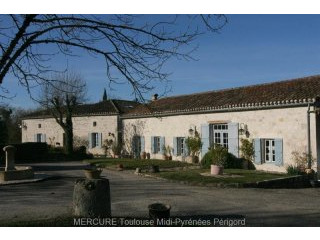 6 bedroom Character For Sale: 47340..