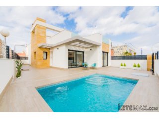 These beautiful villas with private pool and roof terrace..