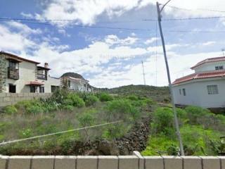 Plot in Arona