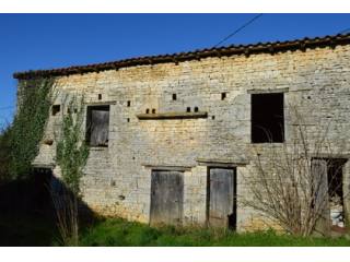 Amazing property to renovate close to..