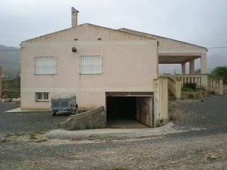 4 BED DETACHED VILLA WITH BEAUTIFUL..