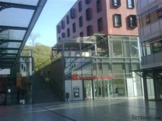 CENTAR GRADA, P.P. 52m2 U PRIZEMLJU SA IZLOGOM