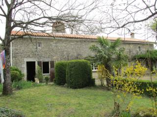 Character Stone House With Garden