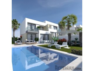 This beautiful new-build project consists of 5 villas and 6..