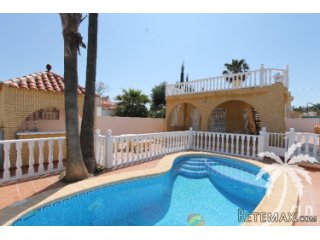RESERVED!! Very well maintained villa in Torrevieja with..