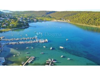 Izuzetno atraktivno zemljište, Kampor, otok Rab