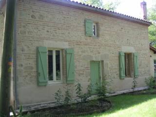 Beautiful, large country house with 4..