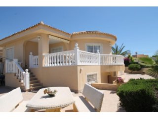 This super luxury detached south facing villa with 3..