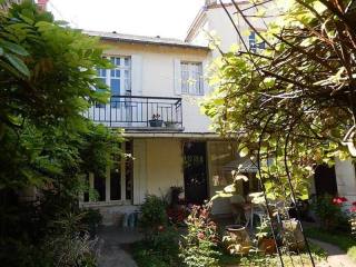 5 bedroom Town House For Sale: 79000..