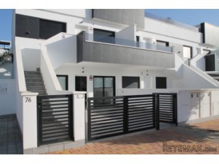Beautiful new apartment on the ground floor with spacious..