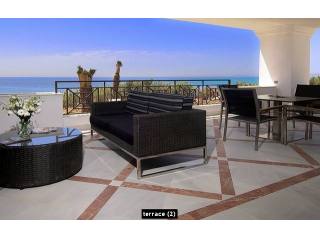 Apartment for sale in Estepona, Malaga..