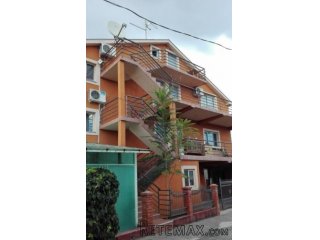 Prodajem kucu u Momisicima-Podgorica
