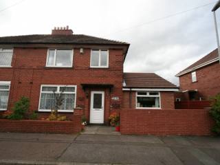 ***deceptively Spacious Well Presented..
