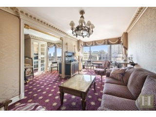 2 bedroom Apartment For Sale: 524 EAST..