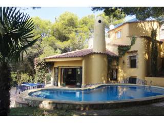 ESCAPADA - HUTG-009876 Detached ·..
