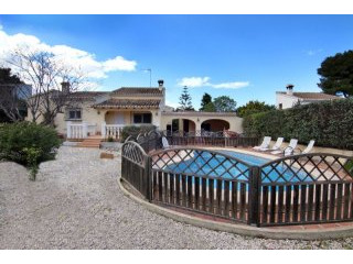 Renovated 4 bedroom villa in Javea