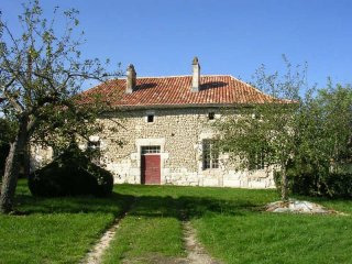 3 Bedrooms - Maison De Maitre -..