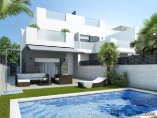 These wonderful villas are part of a project near the..