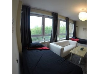 Twin Bedroom In Great East London Area