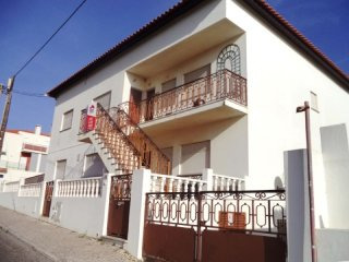 3 Bed apartment with Sea Views