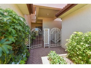 3 bedroom Town House For Sale: 2213..