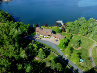 5 bedroom House For Sale: 23 Deep Cove..