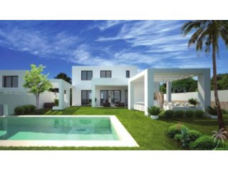 Two high quality houses situated only 900 meters from the..