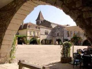 Beautiful Bastide House - Monpazier..