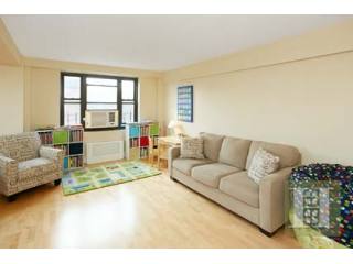 3 bedroom Apartment For Sale: 3103..
